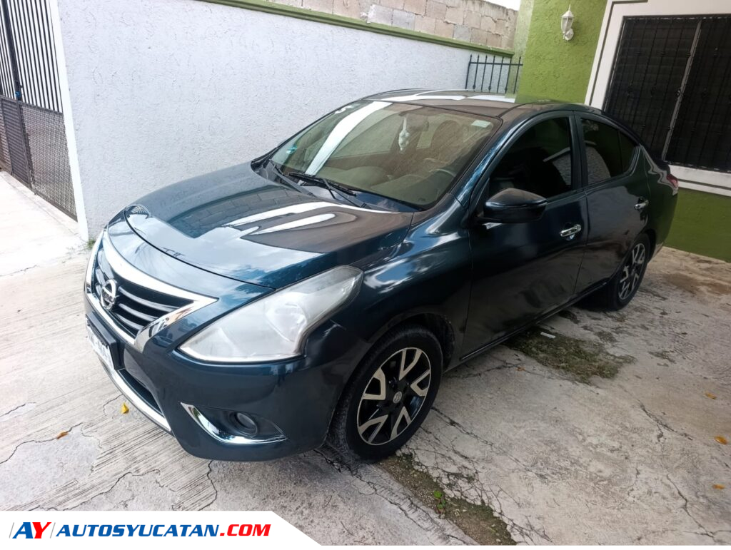 Nissan Versa Exclusive 2015