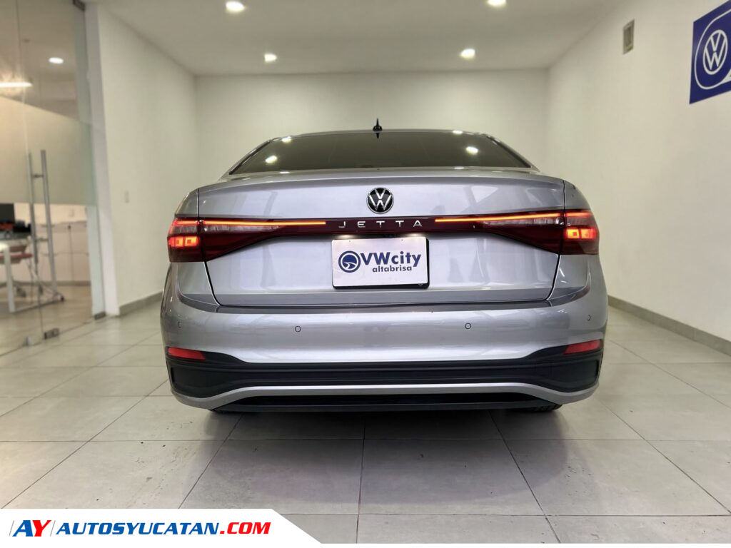 Volkswagen Jetta Comfortline 2025