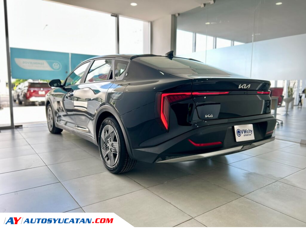 Kia K4 versión L 2025