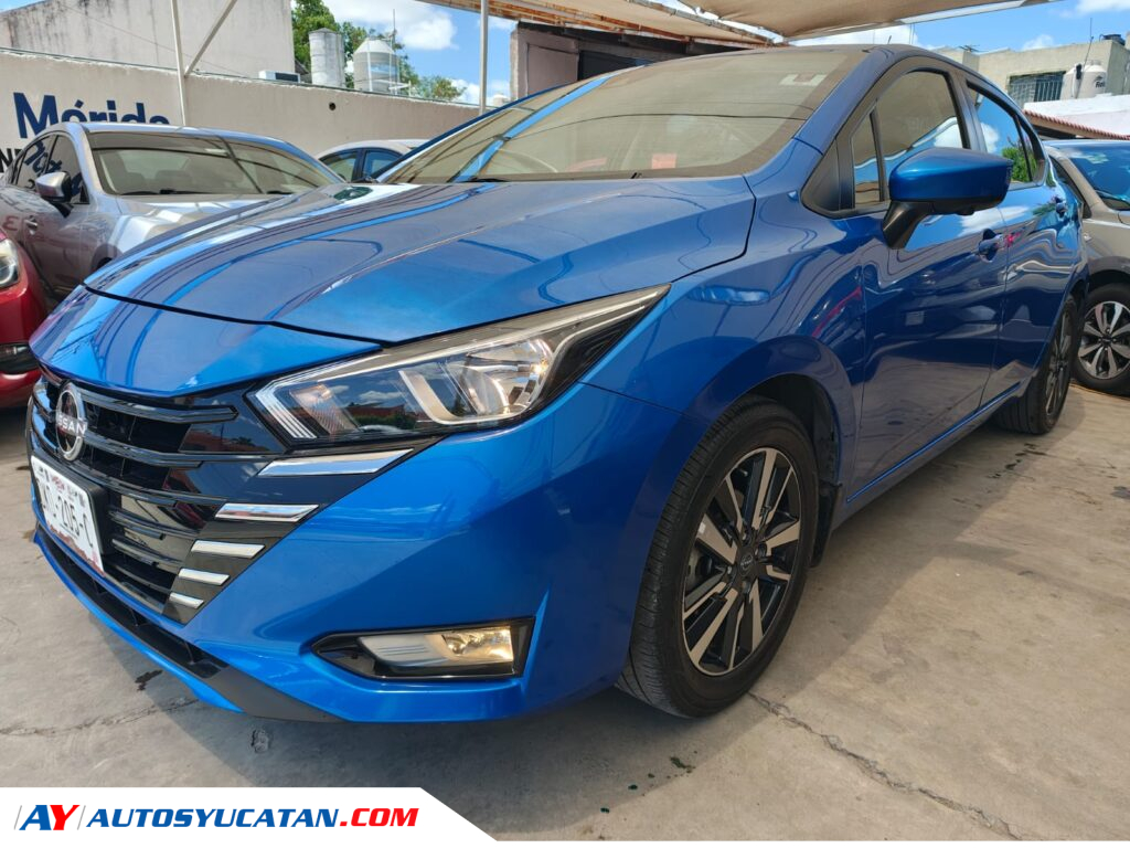 Nissan Versa Advance Standard 2025