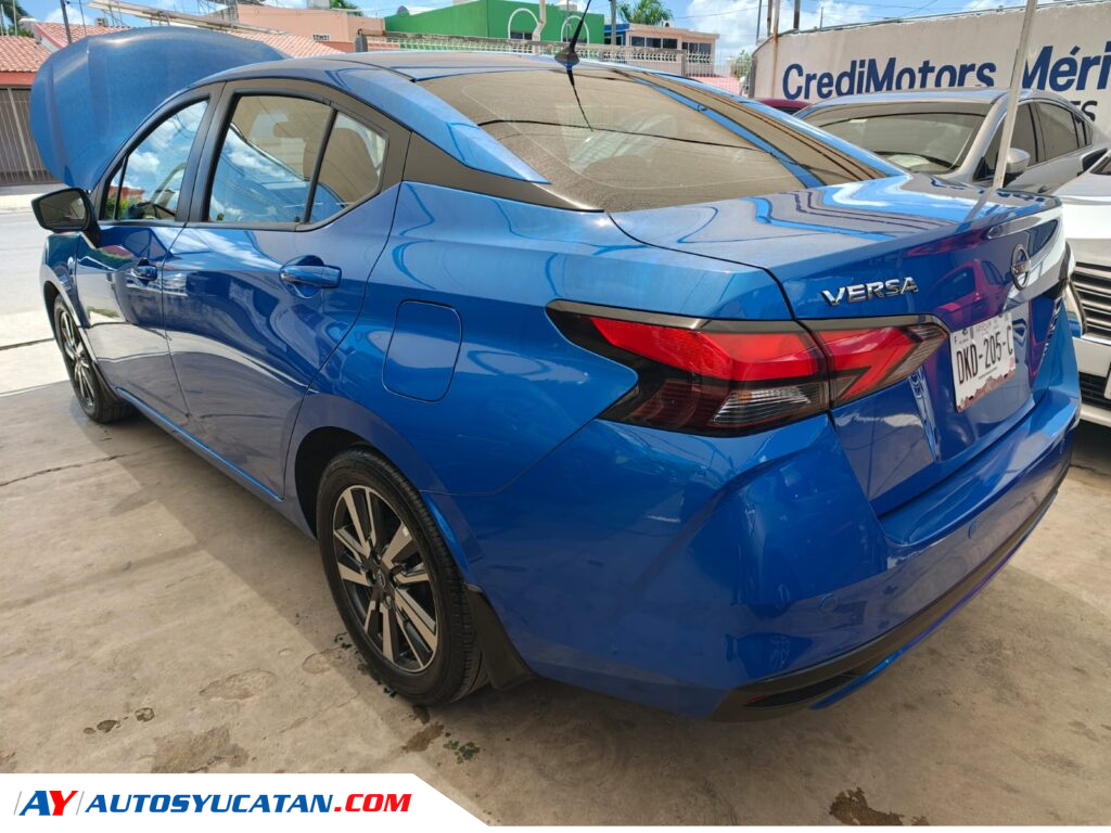 Nissan Versa Advance Standard 2025