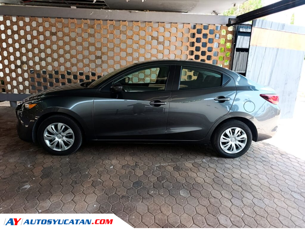 Mazda 2 i 2025
