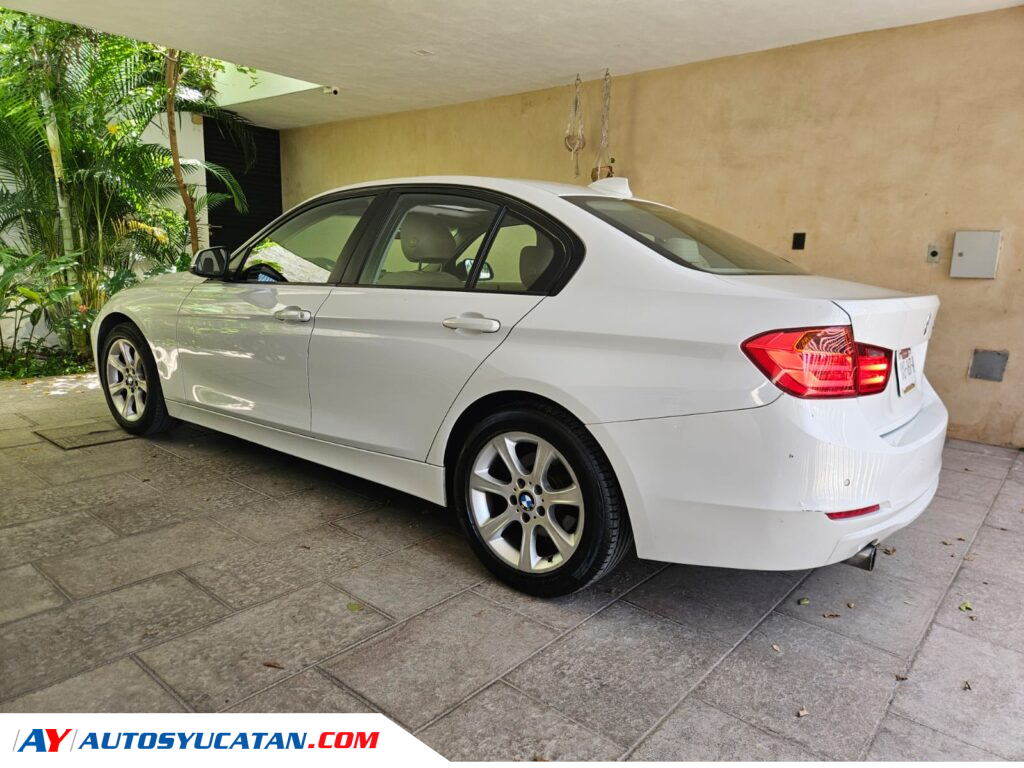 BMW Serie 3 320iA 2013