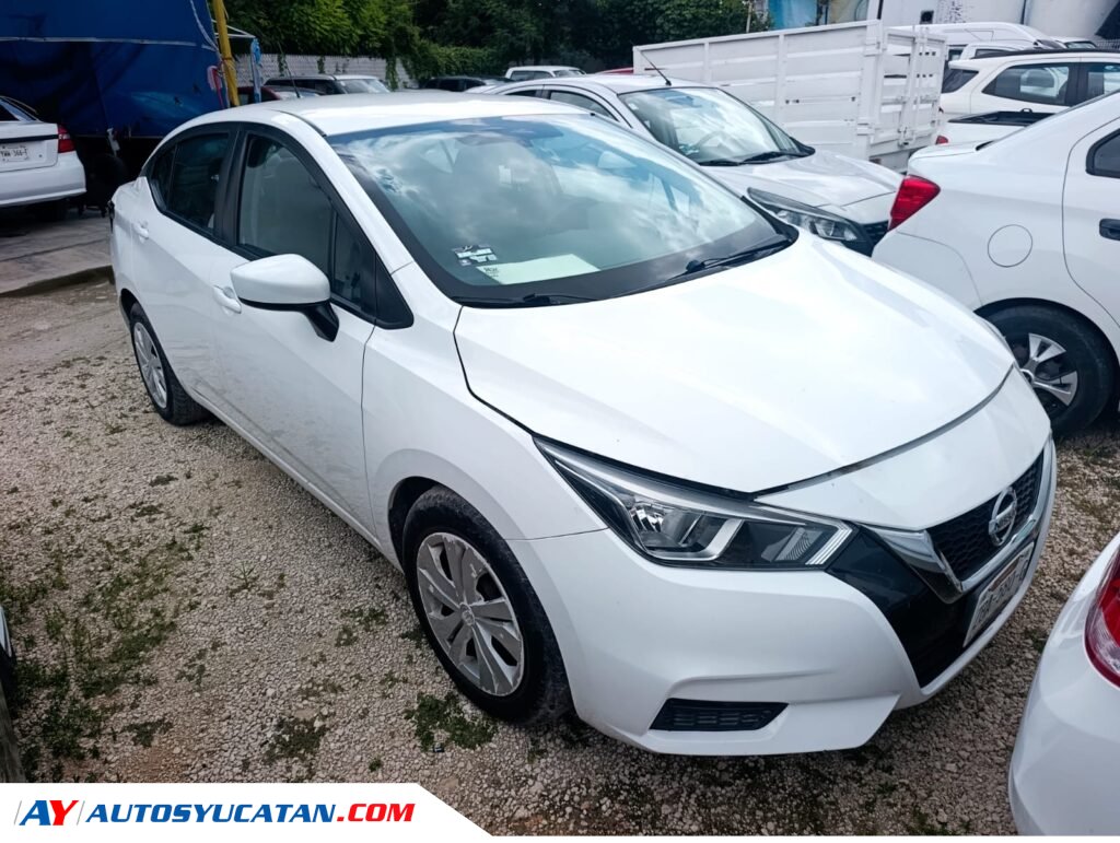 Nissan Versa 2021