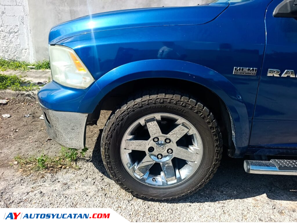 Dodge RAM Laramie 2011