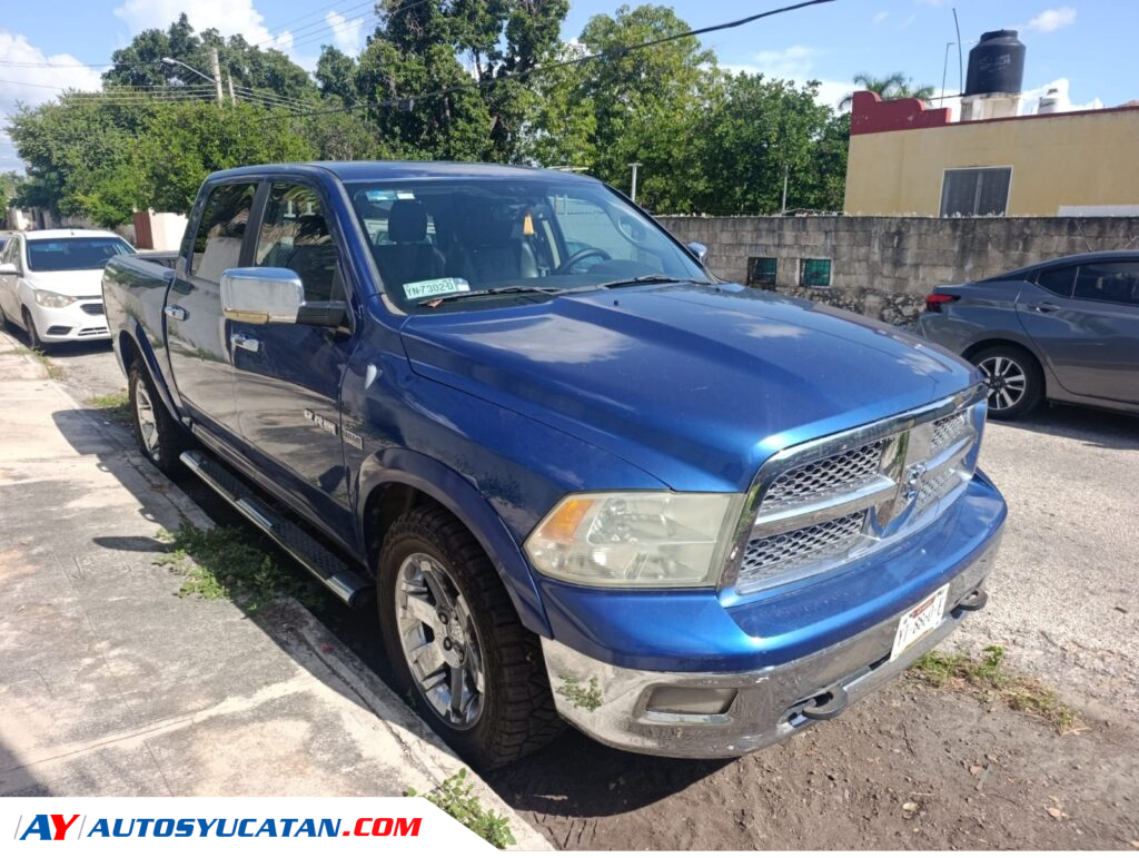 Dodge RAM Laramie 2011