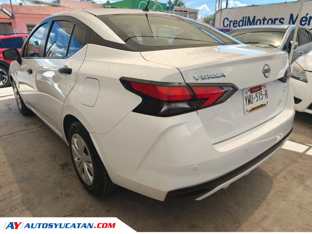 Nissan Versa Sense Standard 2023
