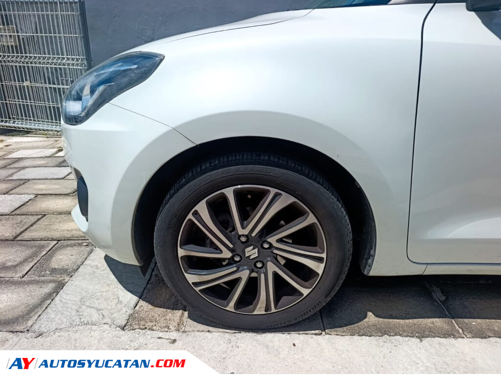 Suzuki Swift GLX 2022
