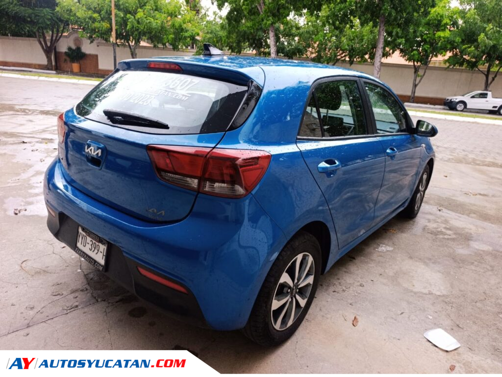 Kia Rio LX Automático Hatchback 2023