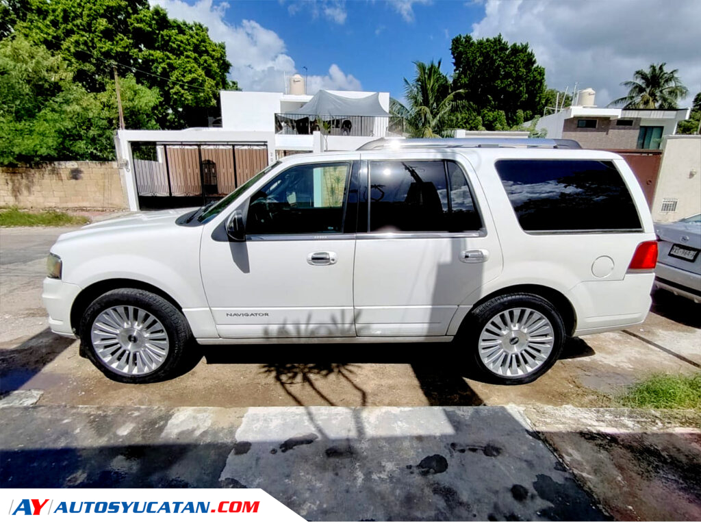 Lincoln Navigator 4x4 GTDI V6 2015