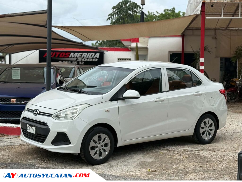 IMPECABLE HYUNDAI GRAND I10 SEDAN 2016