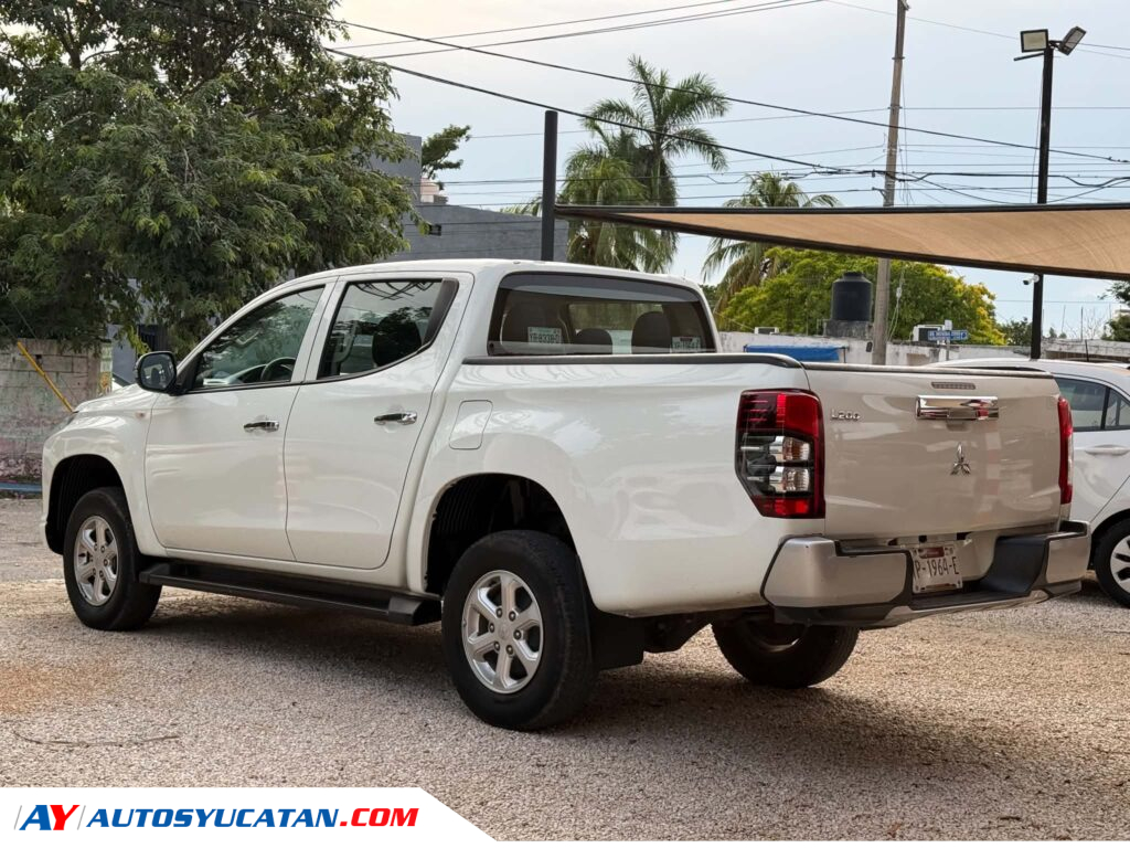 MITSUBISHI L200 DIESEL 4X4 2023