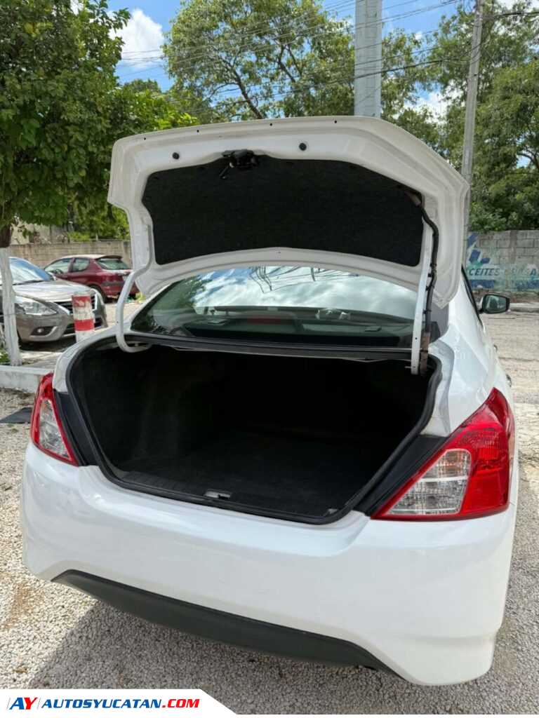 IMPECABLE NISSAN VERSA ADVANCE AUTOMATICO 2016
