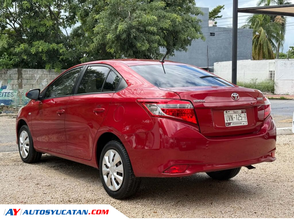IMPECABLE TOYOTA YARIS 2017 AUTOMATICO