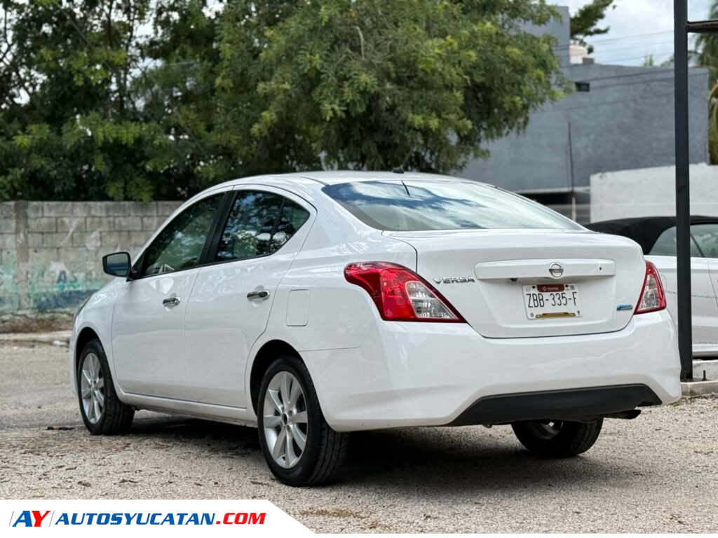 IMPECABLE NISSAN VERSA ADVANCE AUTOMATICO 2016