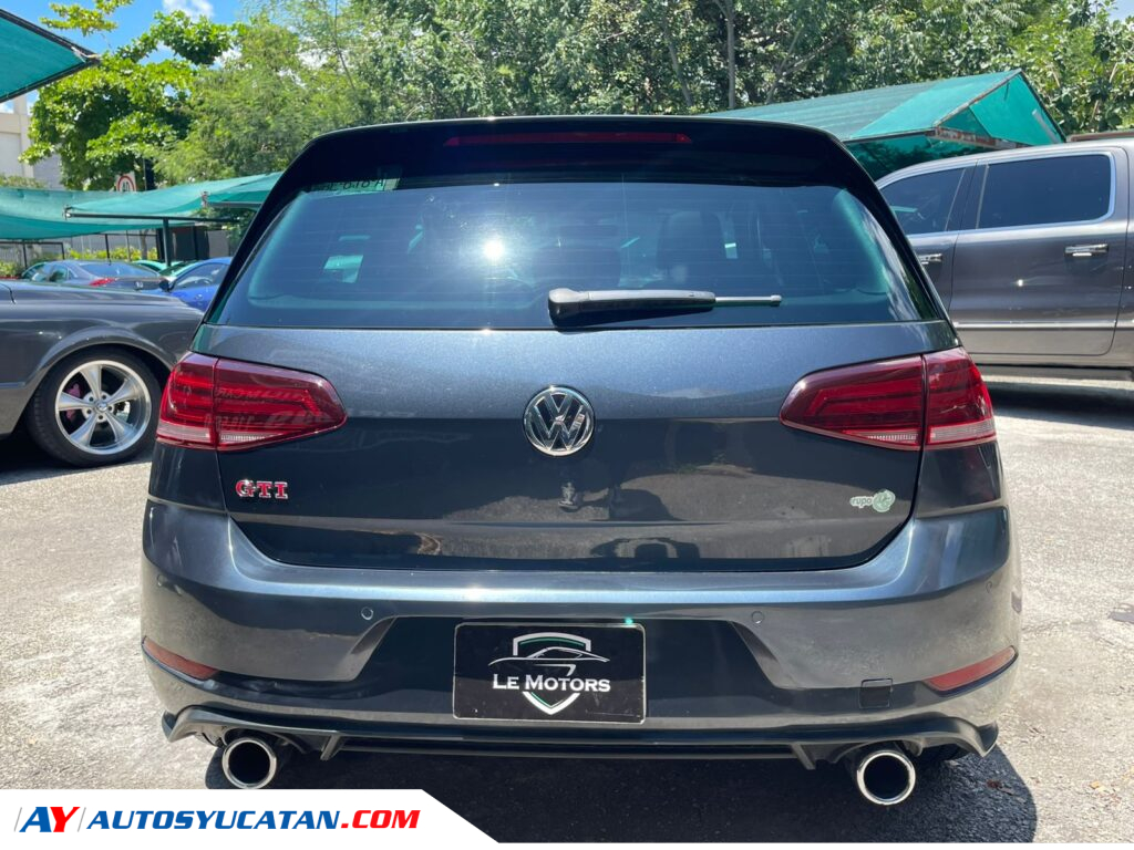 Volkswagen Golf GTI 2020