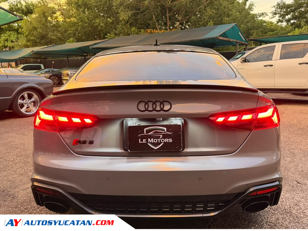Audi RS5 2021