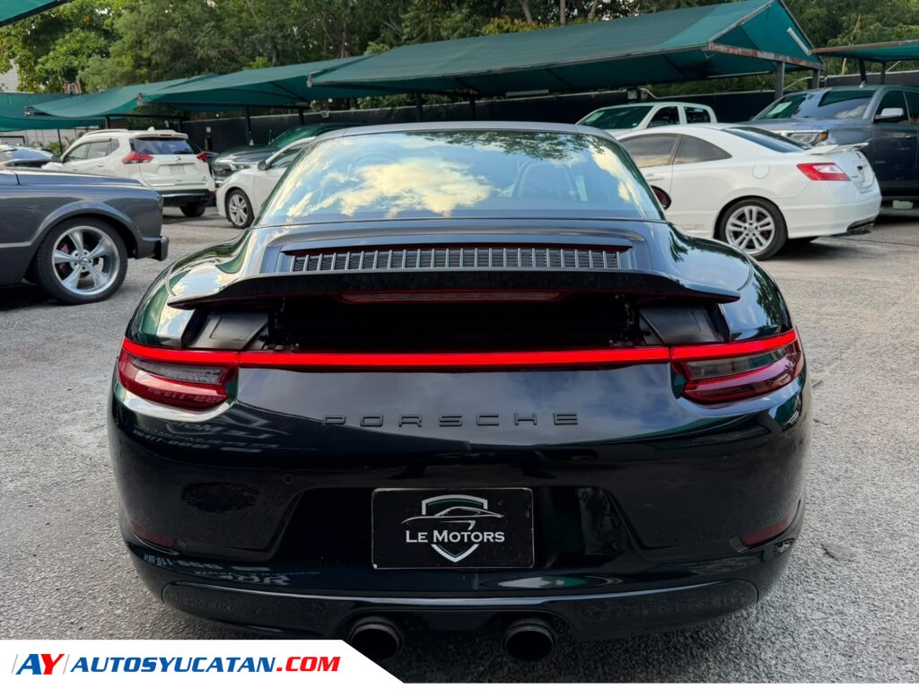 Porsche 911 Targa 4 GTS 2018