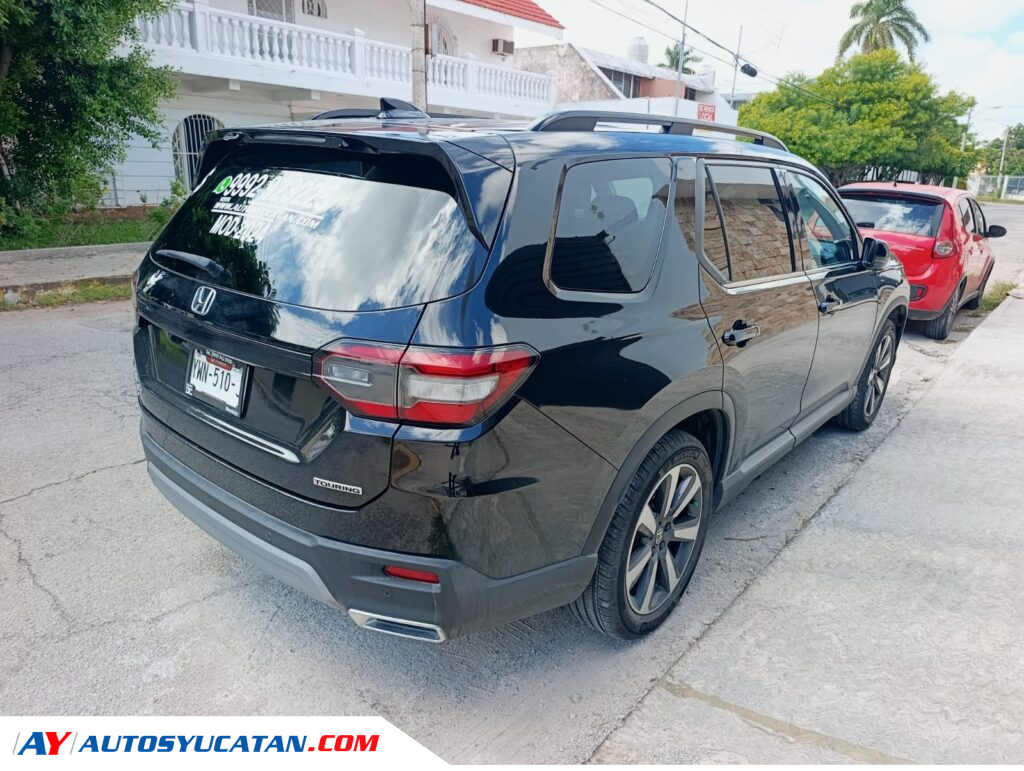 Honda Pilot Touring 2024