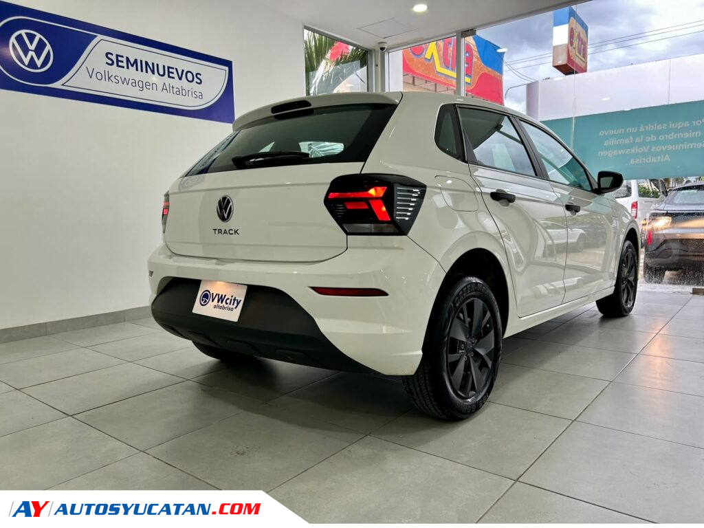 VOLKSWAGEN POLO TRACK  STD  2026