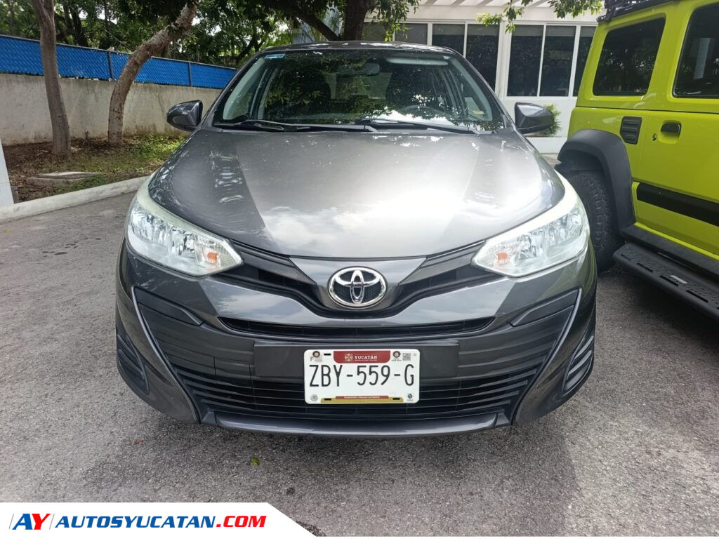 Toyota Yaris STD 2019