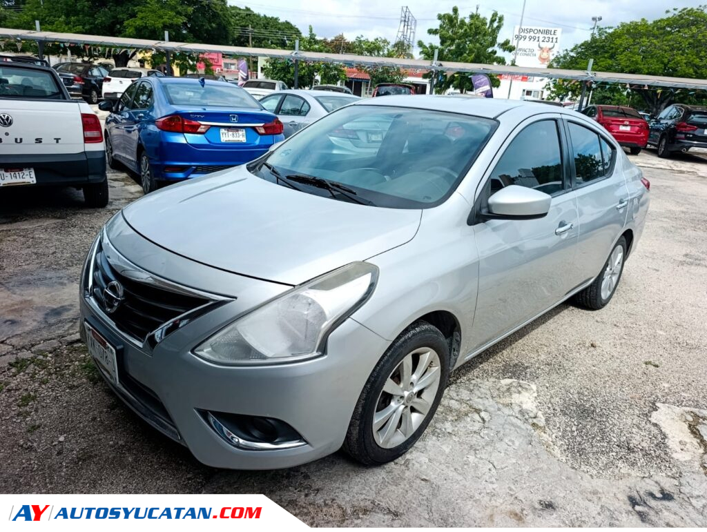 Nissan Versa Advance Aut. 2017