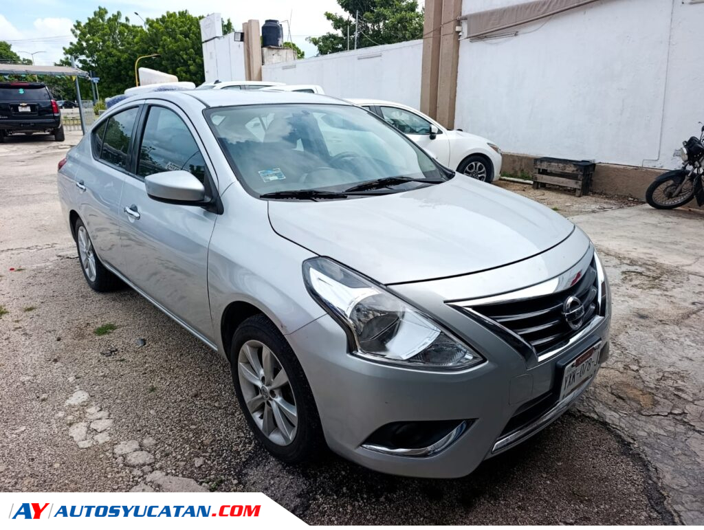 Nissan Versa Advance Aut. 2017