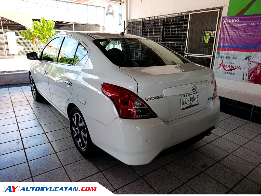 Nissan Versa Exclusive Aut. 2016