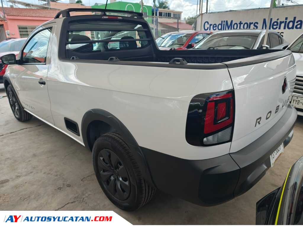 Volkswagen Saveiro Robust Standard con clima 2026