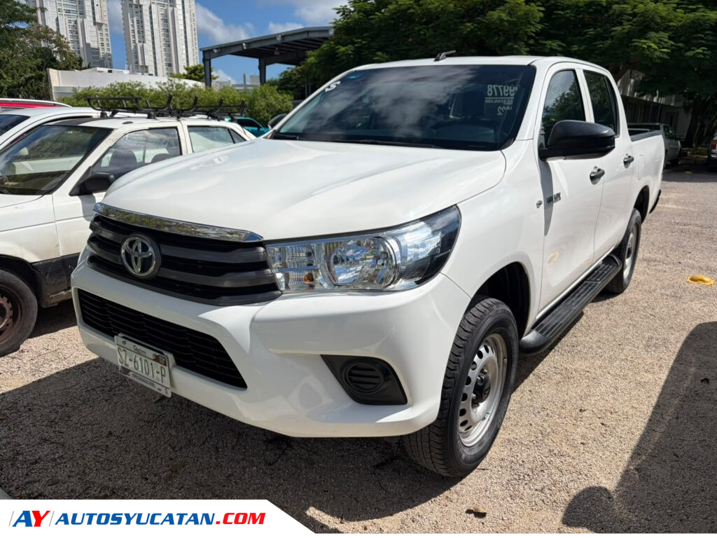 Toyota Hilux Doble Cabina Standar 2022