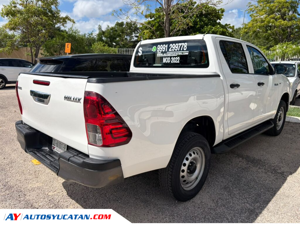 Toyota Hilux Doble Cabina Standar 2022