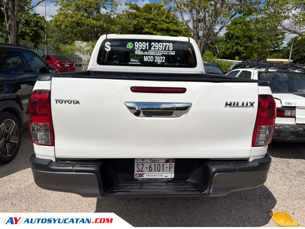 Toyota Hilux Doble Cabina Standar 2022