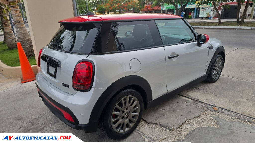 Mini Cooper Classic 2022