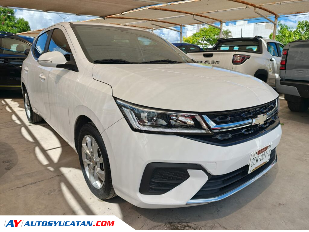 Chevrolet Aveo LT Hatchback  Standard 2024
