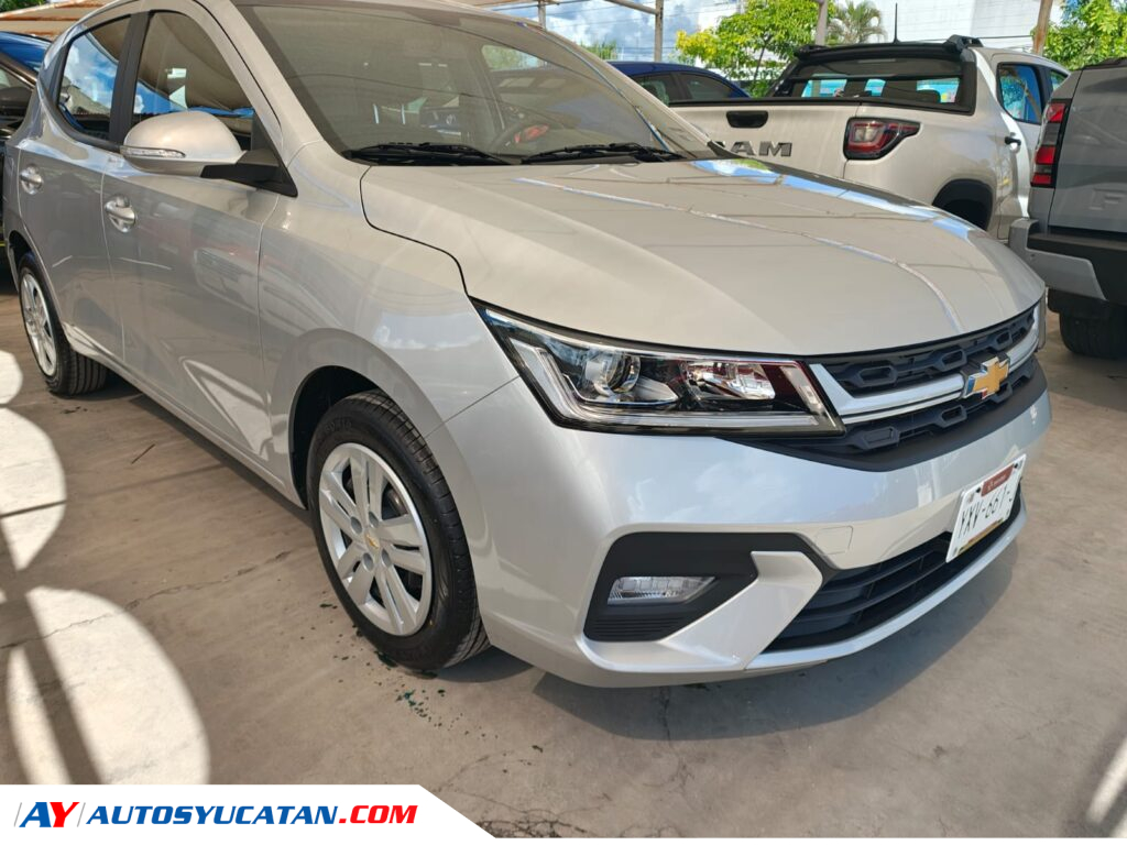 Chevrolet Aveo LS Hatchback Standar 2026