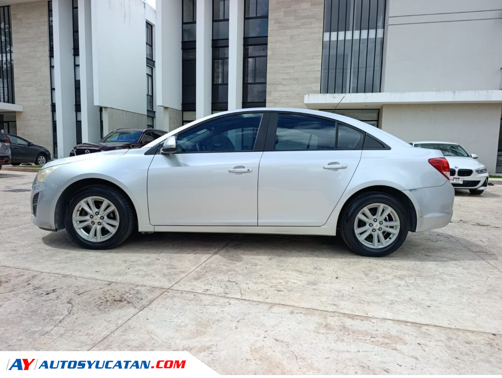 Chevrolet Cruze STD 2013