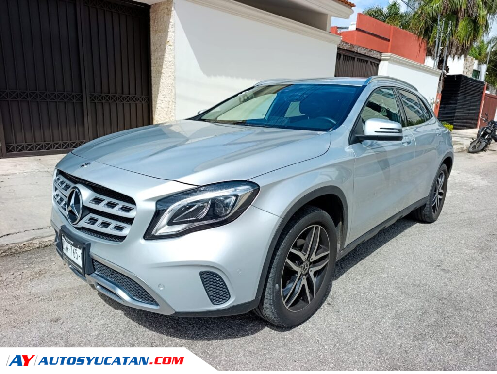 Mercedes Benz Clase GLA 200 Sport 2020