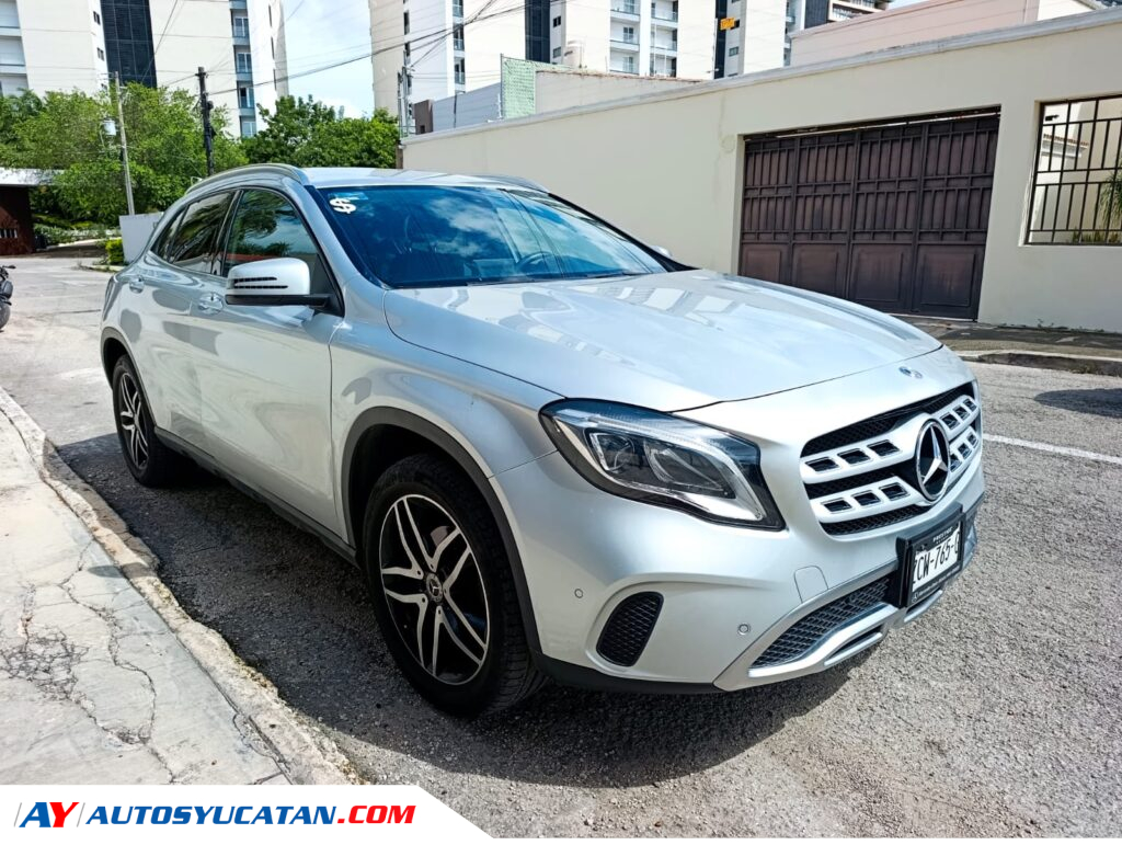 Mercedes Benz Clase GLA 200 Sport 2020