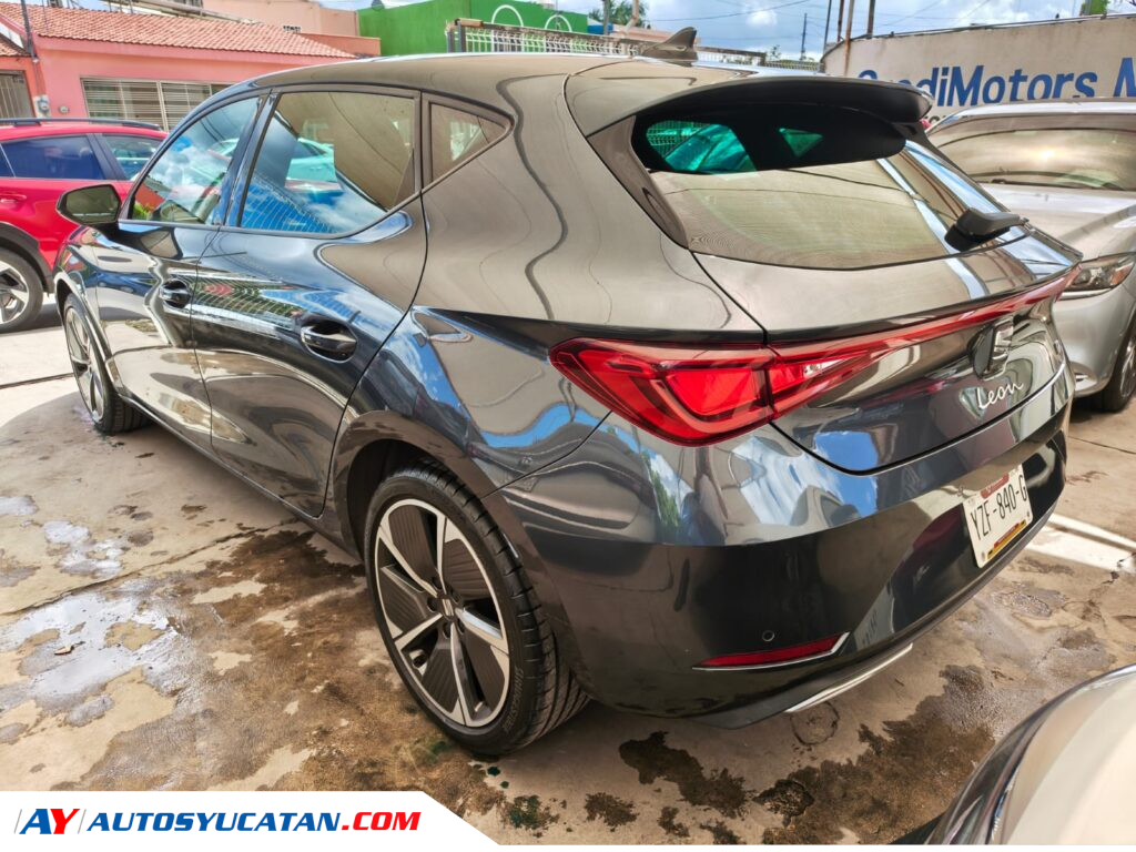 SEAT Leon FR  Automático 2023
