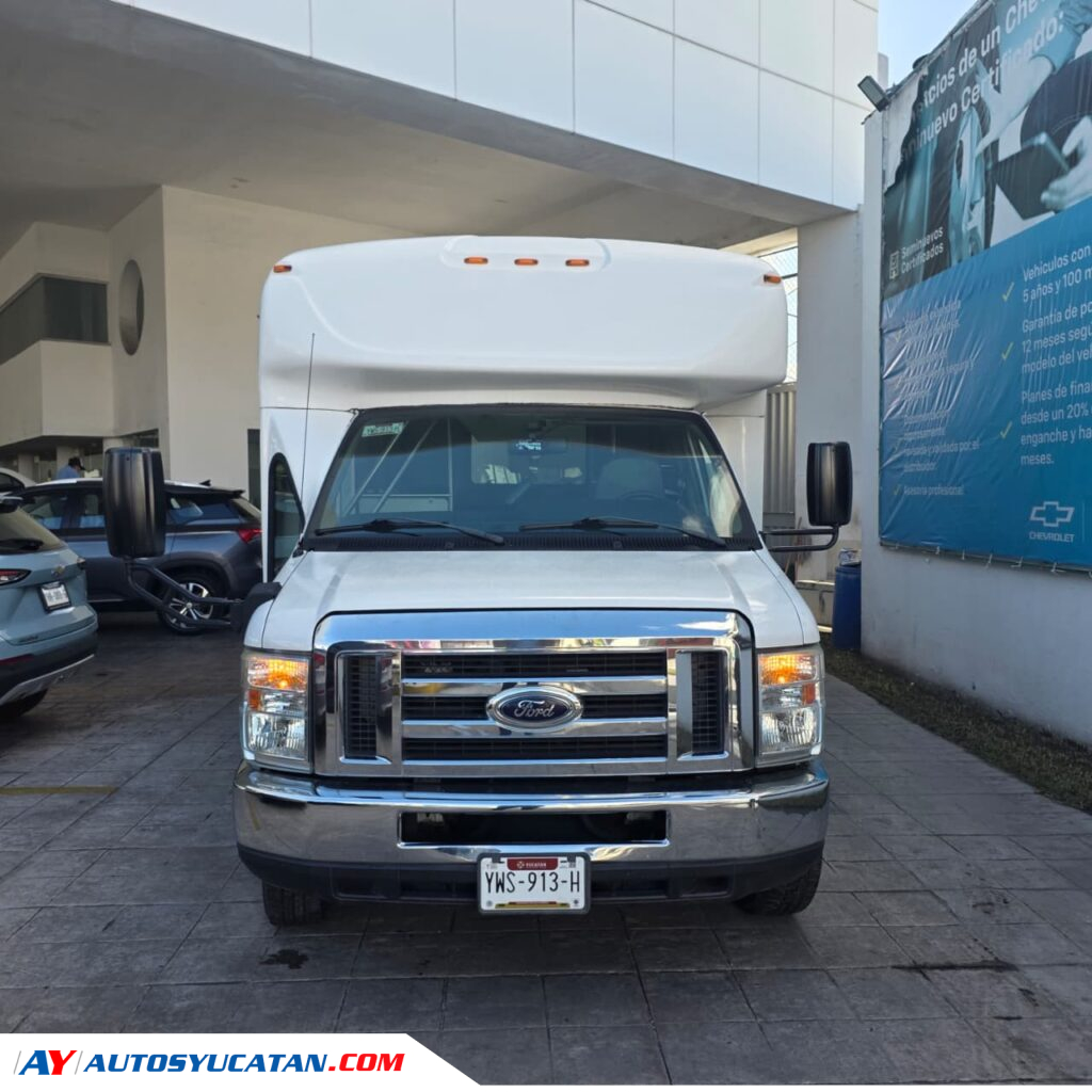 Ford Econoline Super Duty Van 2016