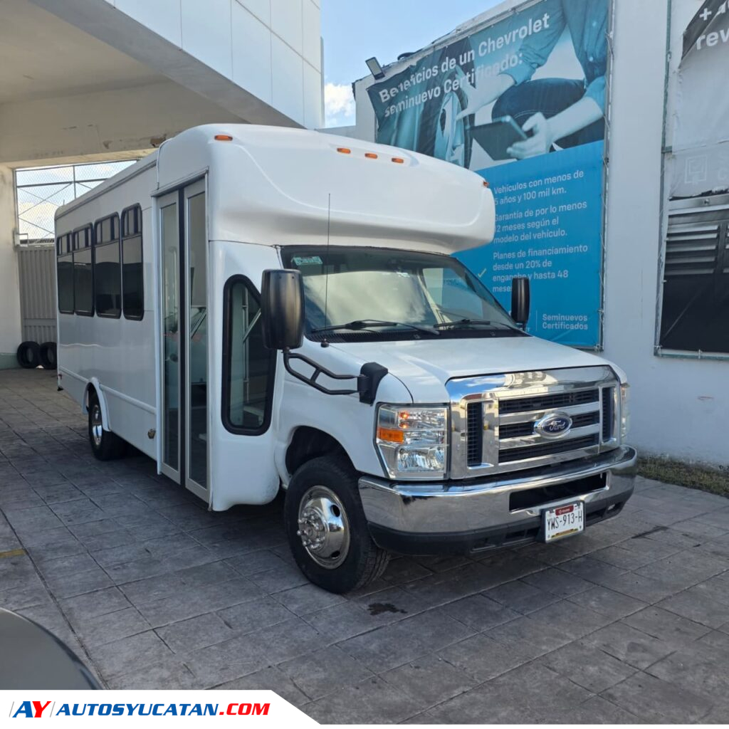 Ford Econoline Super Duty Van 2016