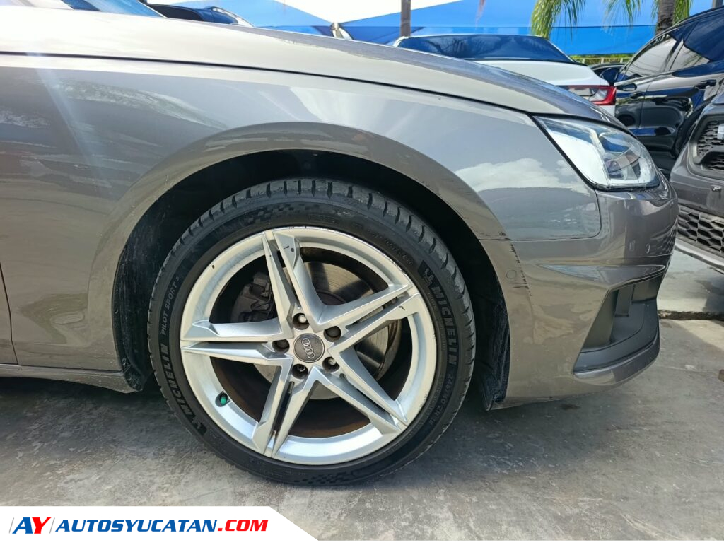 Audi A4 2021
