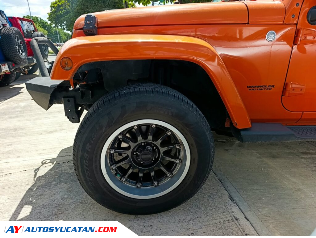 Jeep Wrangler Sahara 2013