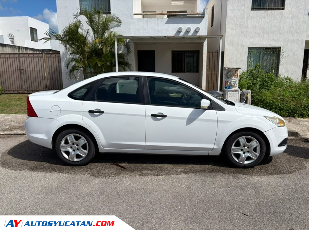 Ford Focus Ambiente AT 2011